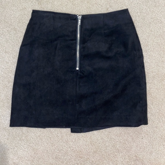 H&M Suede Tie Skirt - Picture 2 of 3